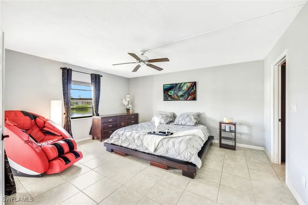 141 Cypress Way E Naples FL 34110