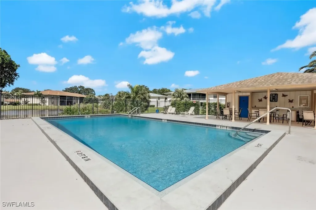 141 Cypress Way E Naples FL 34110