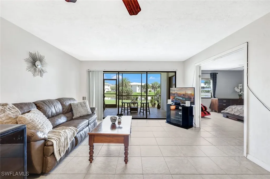 141 Cypress Way E Naples FL 34110