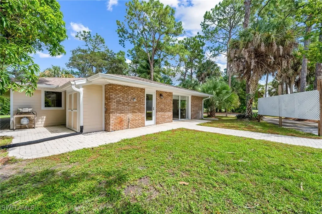 2755 70th Street SW Naples FL 34105