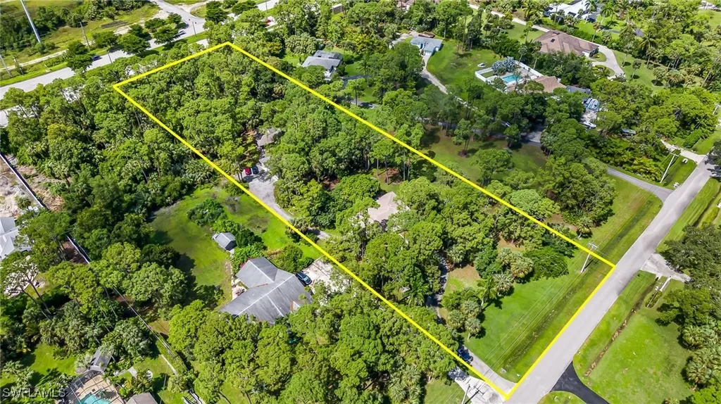 2755 70th Street SW Naples FL 34105