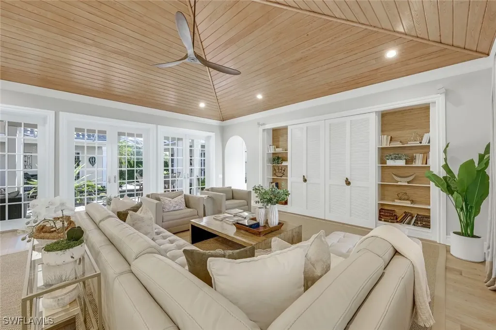 27281 Lakeway Court Bonita Springs FL 34134