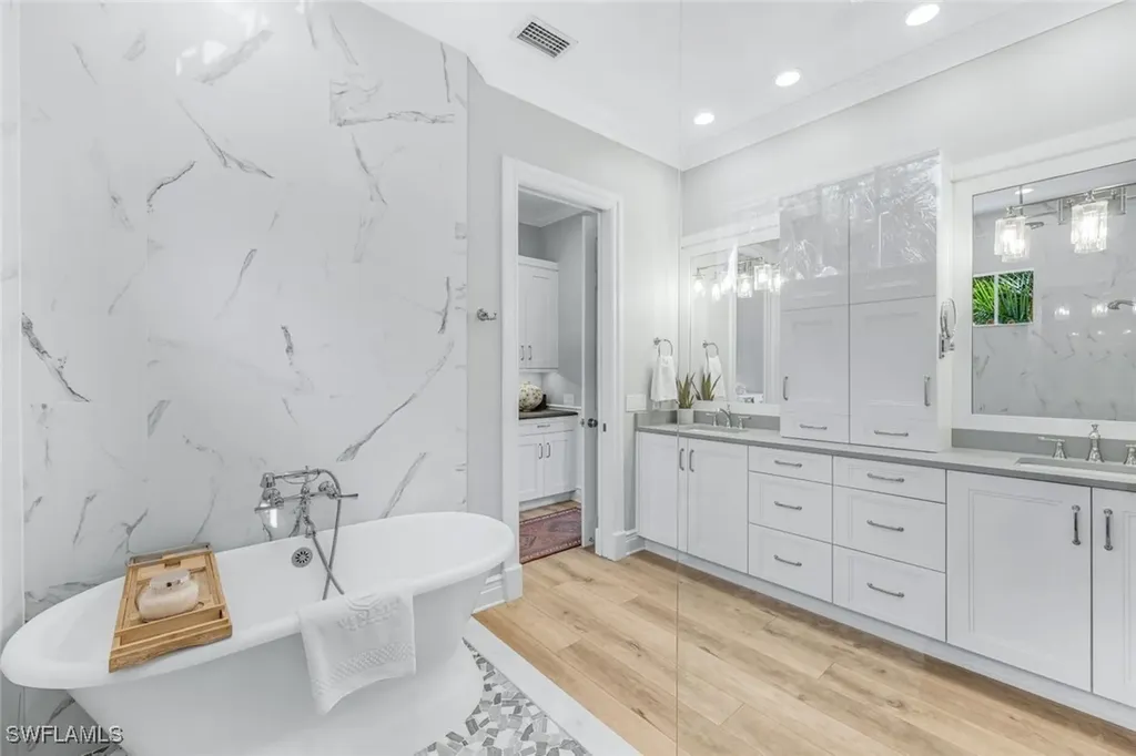 27281 Lakeway Court Bonita Springs FL 34134