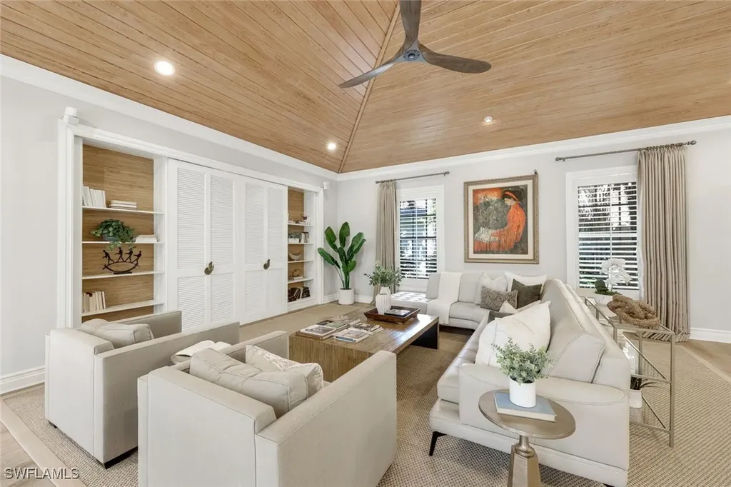 27281 Lakeway Court Bonita Springs FL 34134