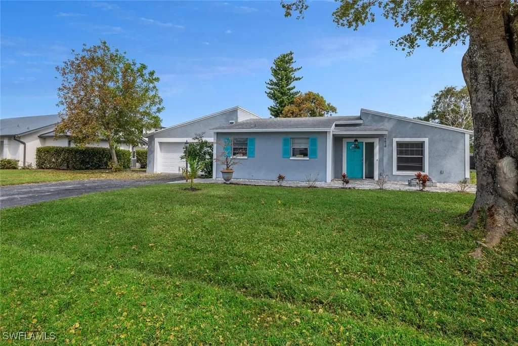 Naples FL, 9810 Whitehall Street