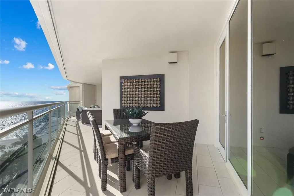 11125 Gulf Shore Drive Naples FL 34108