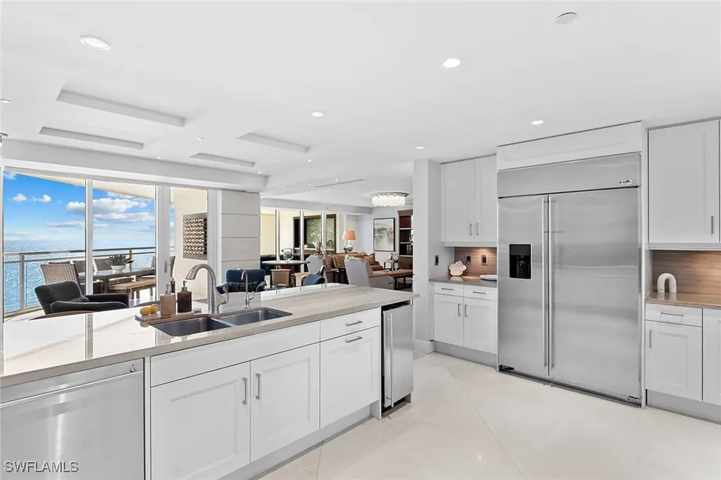 11125 Gulf Shore Drive Naples FL 34108