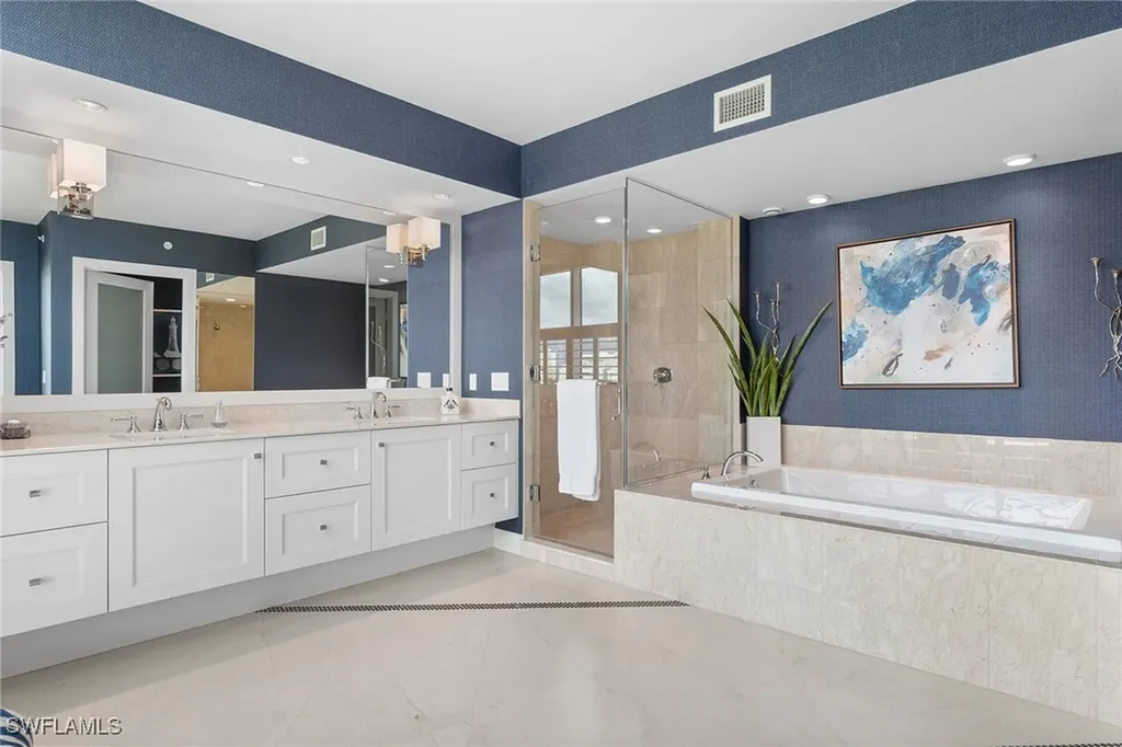 11125 Gulf Shore Drive Naples FL 34108