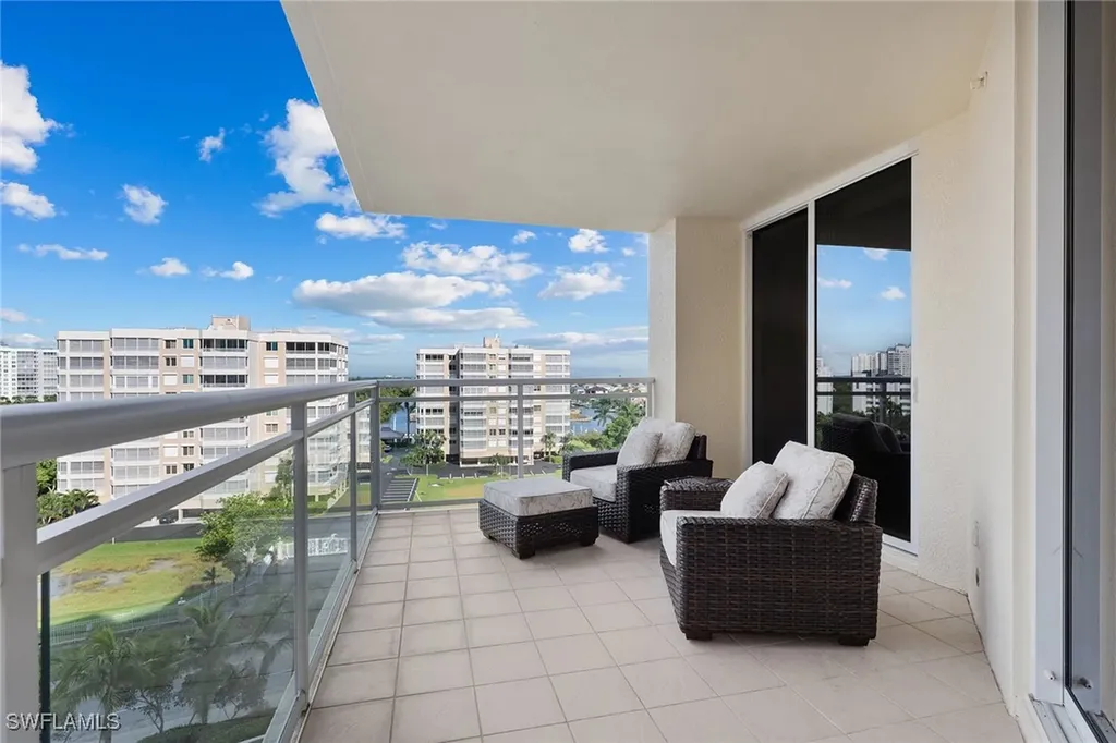 11125 Gulf Shore Drive Naples FL 34108