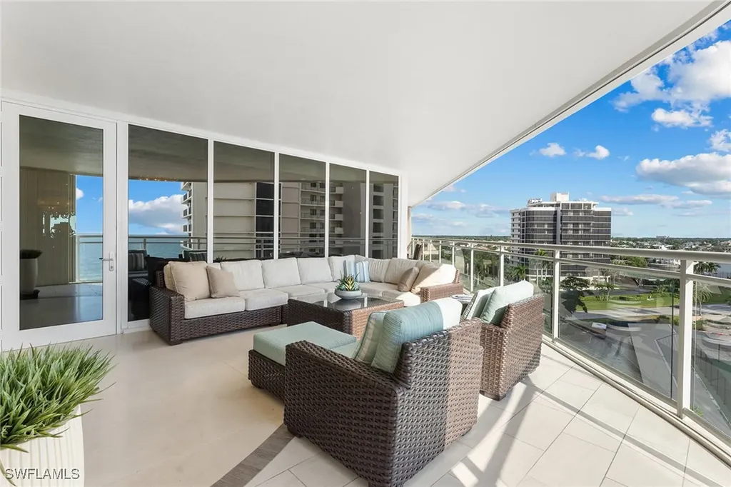 11125 Gulf Shore Drive Naples FL 34108