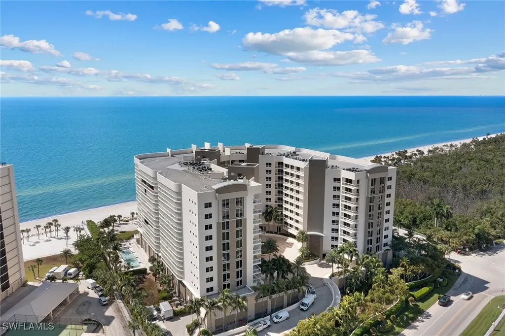 11125 Gulf Shore Drive Naples FL 34108