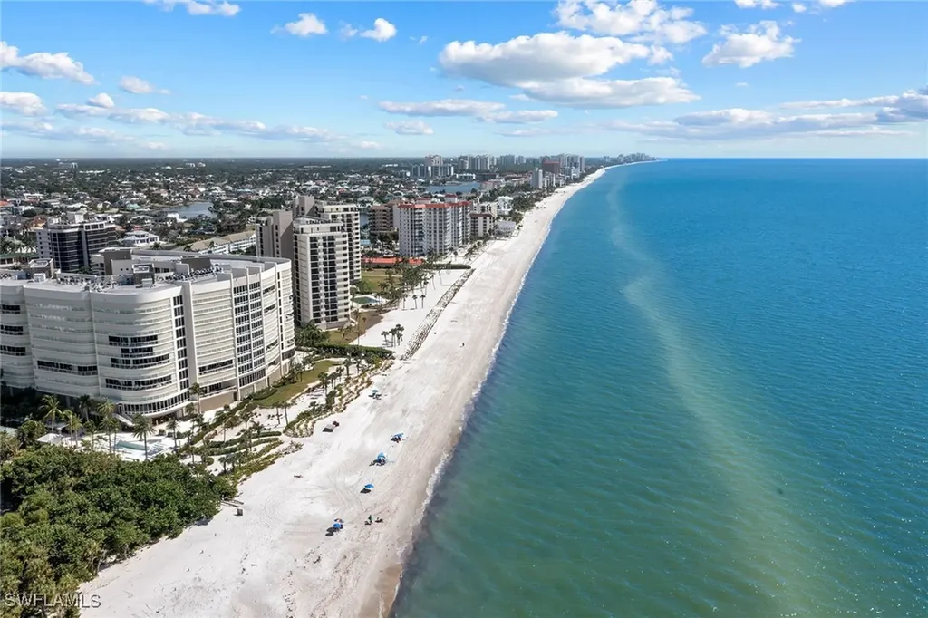 11125 Gulf Shore Drive Naples FL 34108