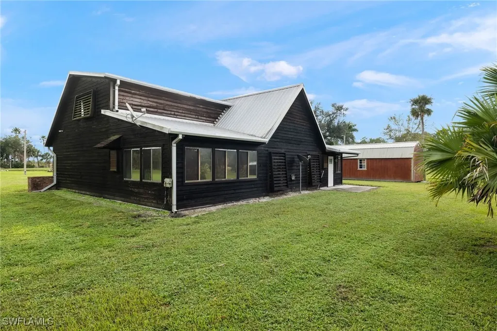 19731 State Road 31 North Fort Myers FL 33917