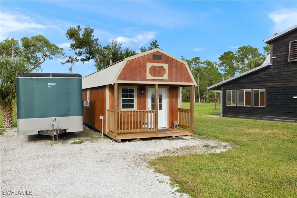 19731 State Road 31 North Fort Myers FL 33917