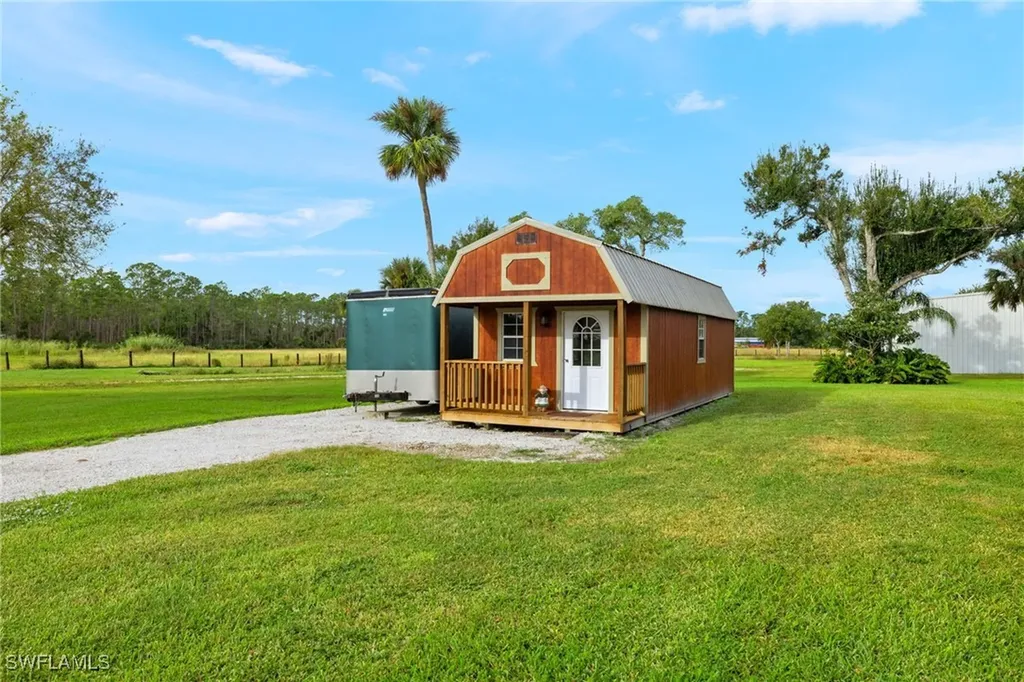 19731 State Road 31 North Fort Myers FL 33917