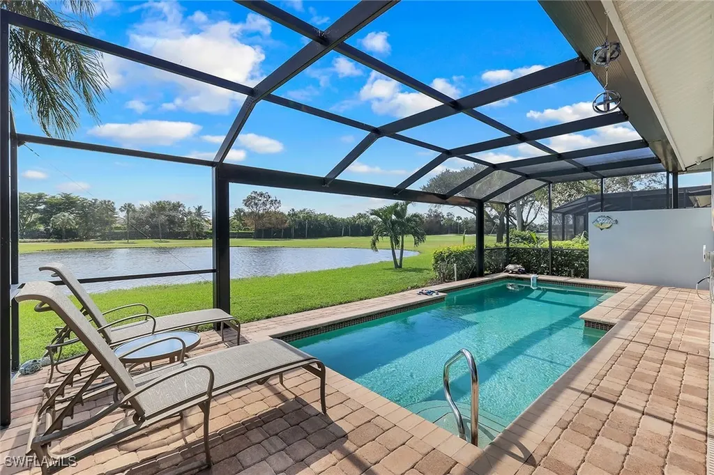 Bonita Springs FL, 13700 Southampton Drive