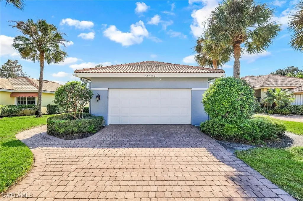 13700 Southampton Drive Bonita Springs FL 34135