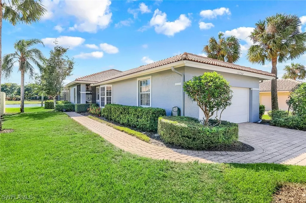 13700 Southampton Drive Bonita Springs FL 34135