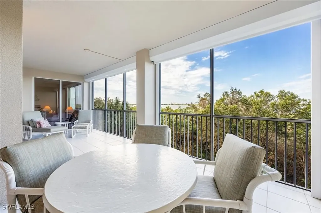 Marco Island FL, 133 Vintage Bay Drive, Unit 16