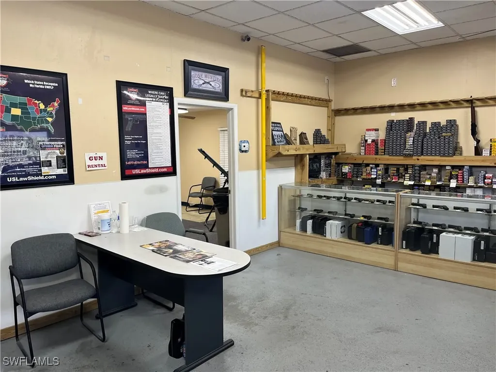 3310-3330 Hanson Street Fort Myers FL 33916