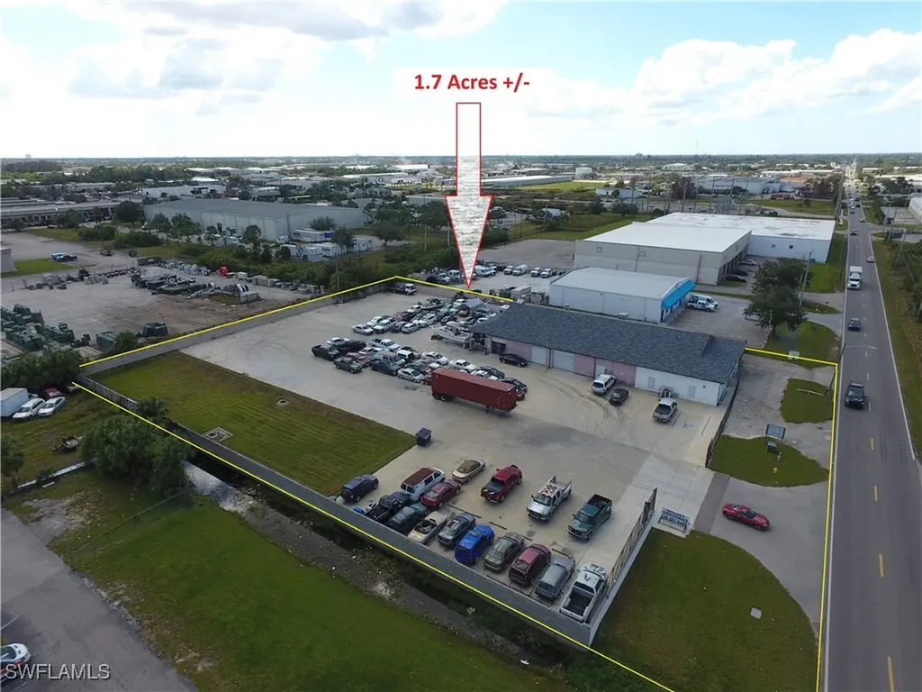 3310-3330 Hanson Street Fort Myers FL 33916