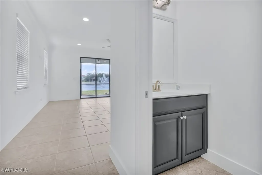 14772 Sutherland Avenue Naples FL 34119