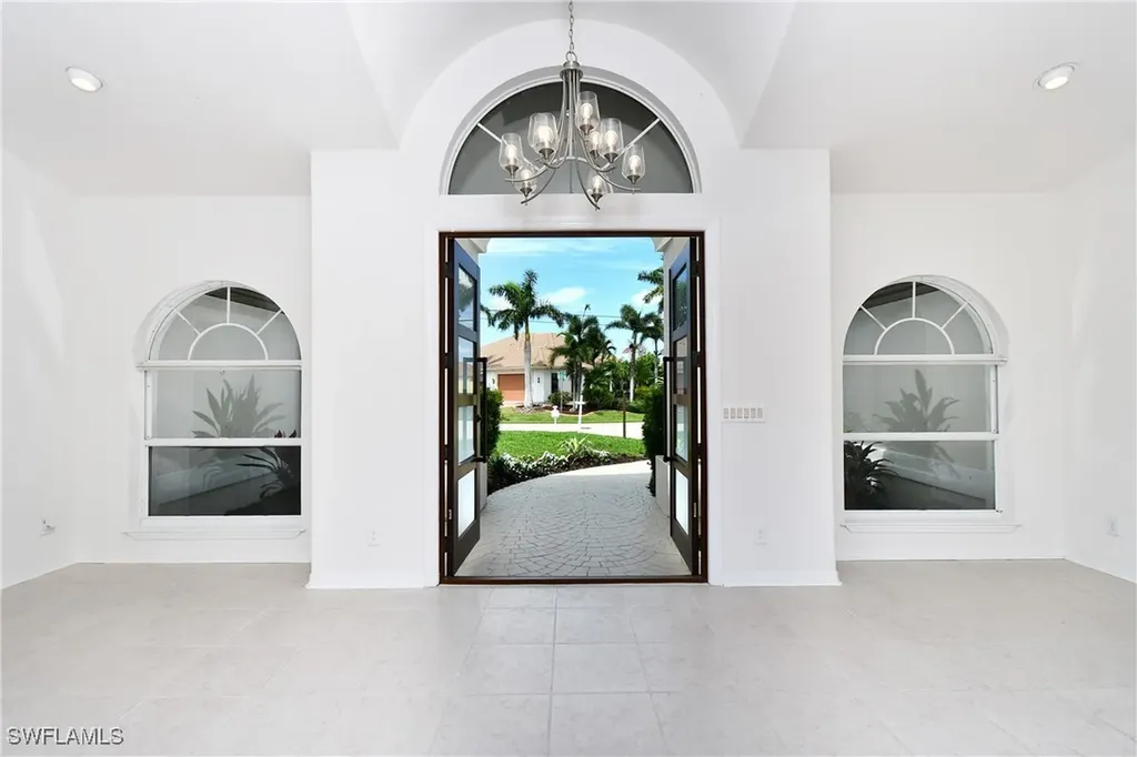2000 SW 44th Terrace Cape Coral FL 33914