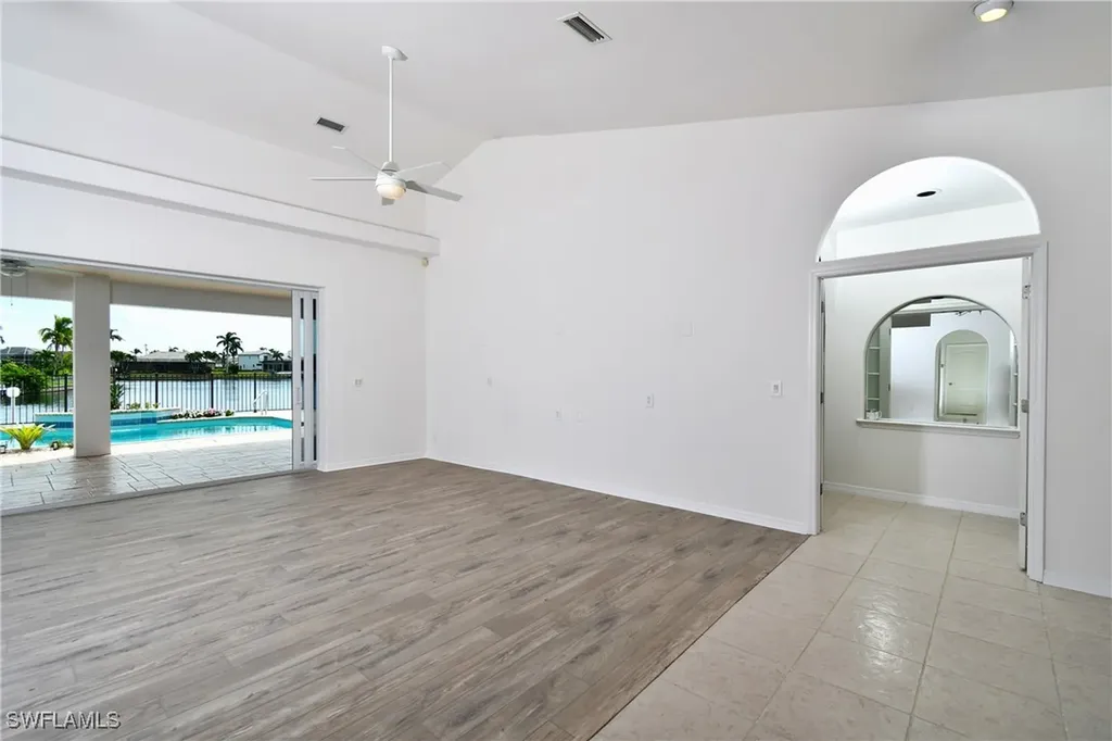 2000 SW 44th Terrace Cape Coral FL 33914