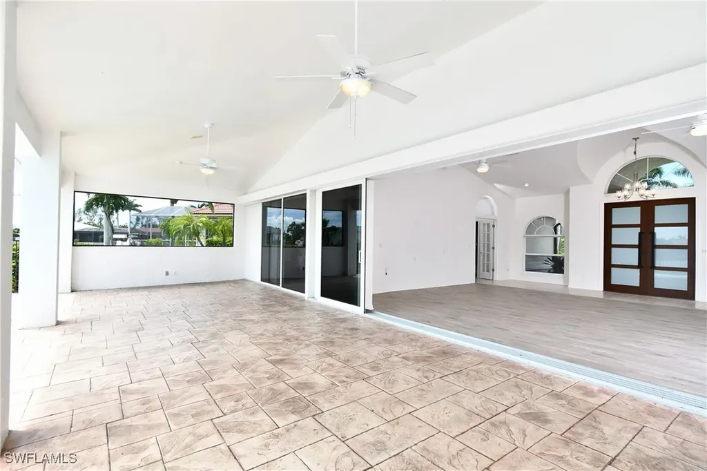 2000 SW 44th Terrace Cape Coral FL 33914