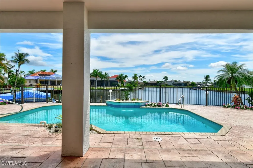 2000 SW 44th Terrace Cape Coral FL 33914