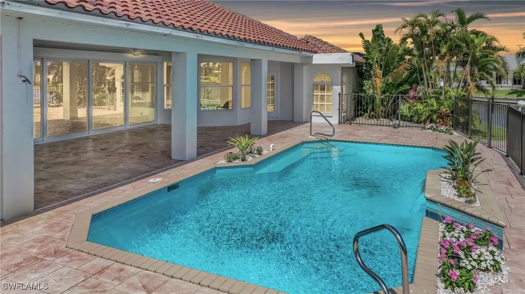 2000 SW 44th Terrace Cape Coral FL 33914