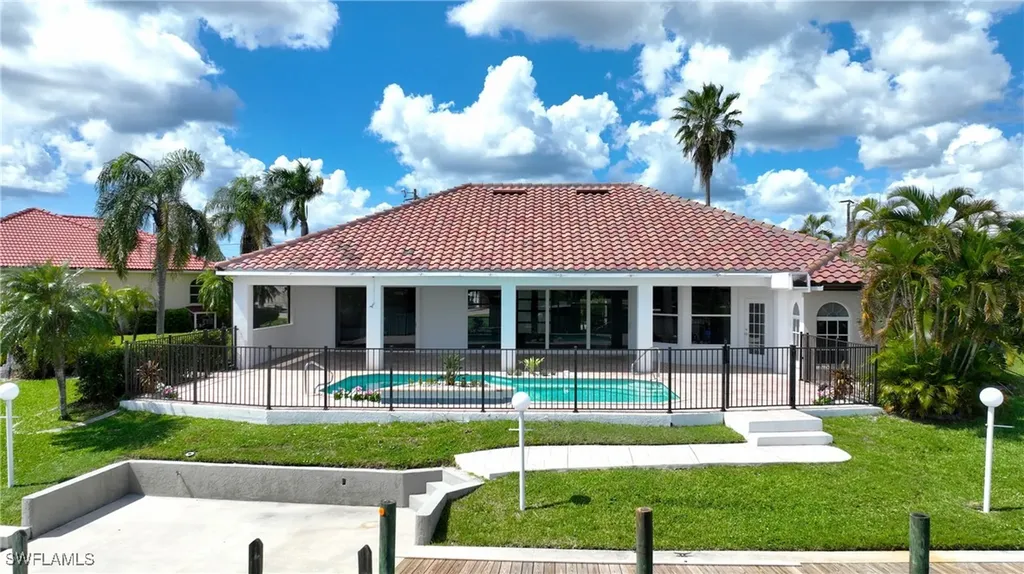 2000 SW 44th Terrace Cape Coral FL 33914