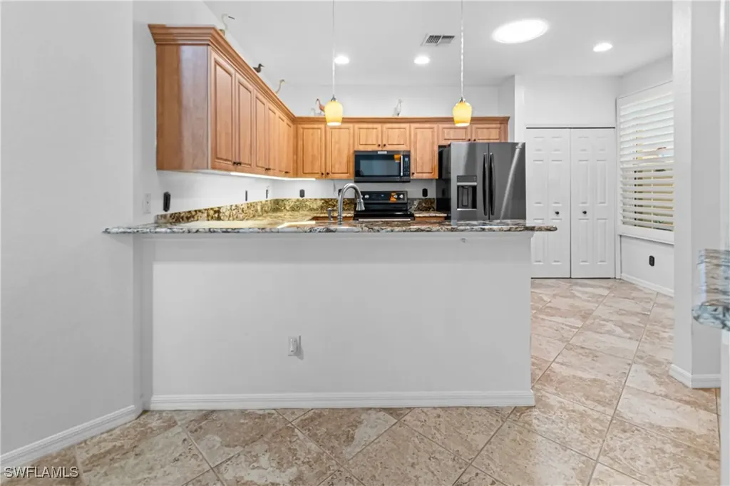 4228 Avian Avenue Fort Myers FL 33916