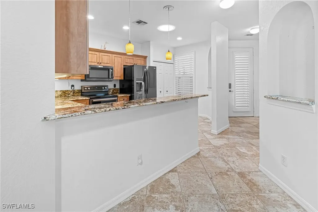 4228 Avian Avenue Fort Myers FL 33916