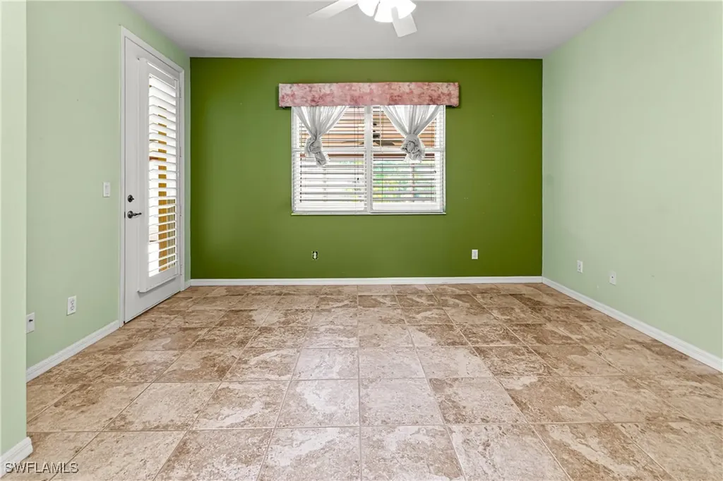 4228 Avian Avenue Fort Myers FL 33916