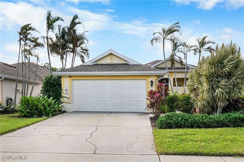 4228 Avian Avenue Fort Myers FL 33916