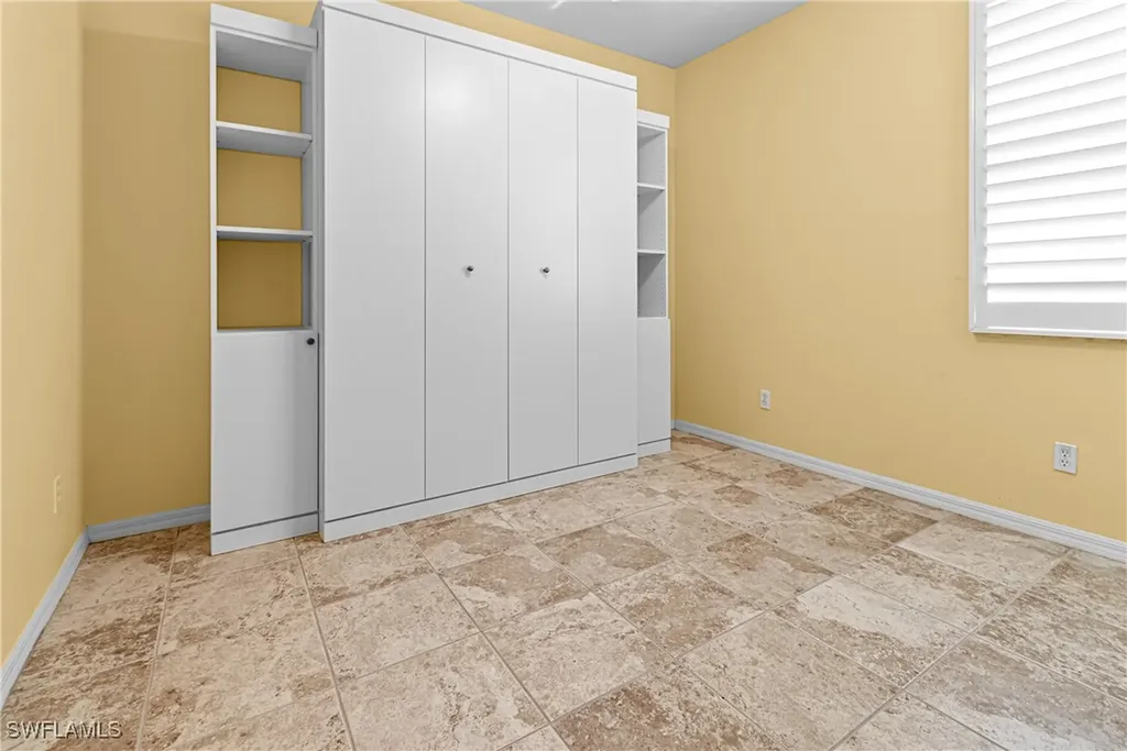 4228 Avian Avenue Fort Myers FL 33916