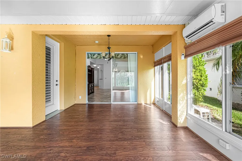 4228 Avian Avenue Fort Myers FL 33916