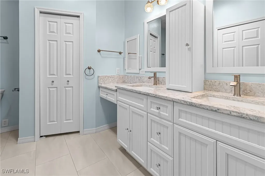 4228 Avian Avenue Fort Myers FL 33916