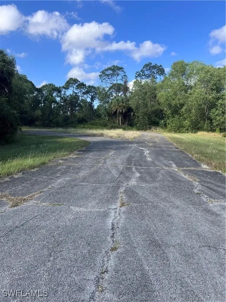 5010 Day Court Labelle FL 33935