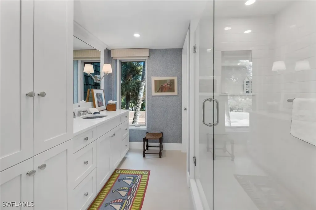 102 Clubhouse Drive Naples FL 34105