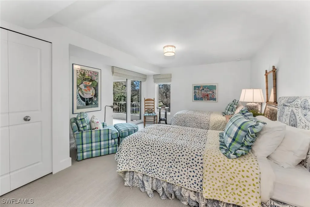 102 Clubhouse Drive Naples FL 34105