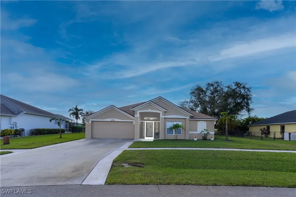 4684 Varsity Circle Lehigh Acres FL 33971
