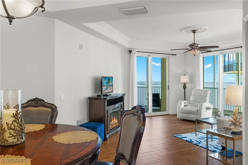 2745 1st Street Fort Myers FL 33916