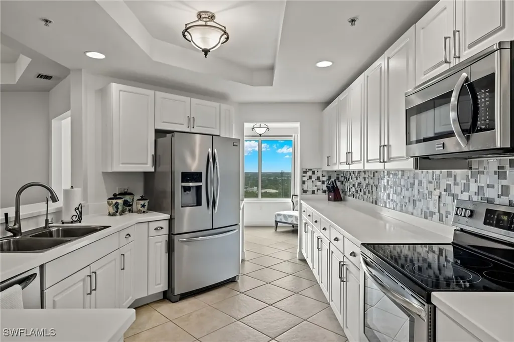 2745 1st Street Fort Myers FL 33916