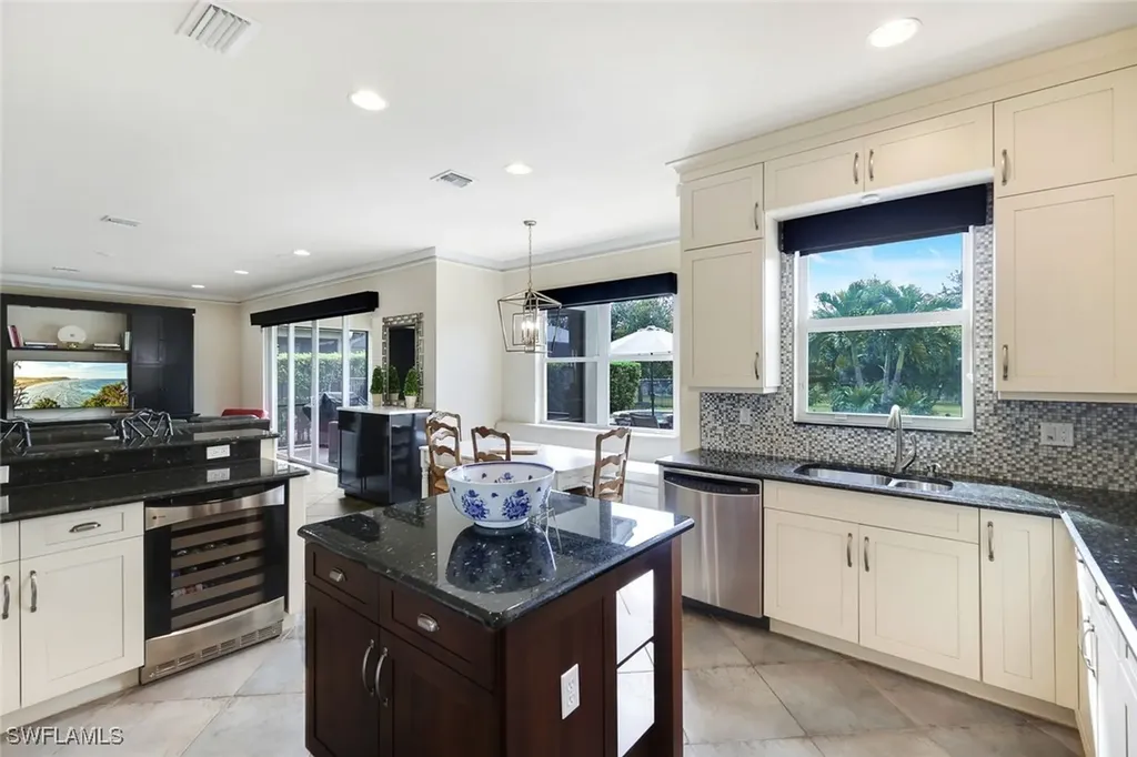 6480 Marbella Drive Naples FL 34105