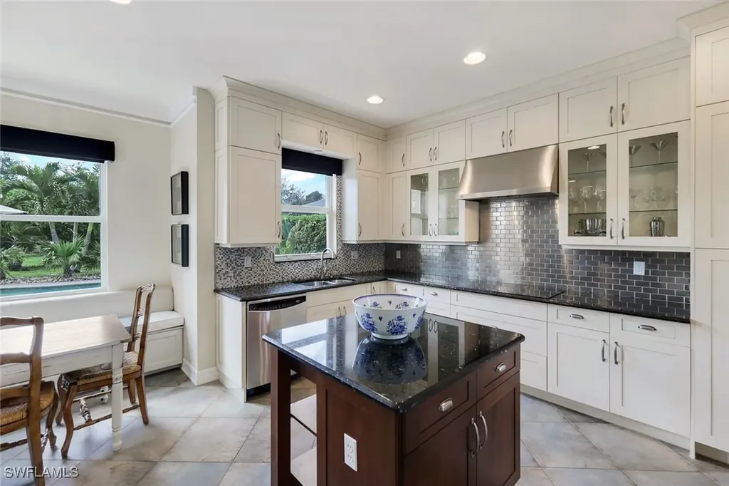 6480 Marbella Drive Naples FL 34105
