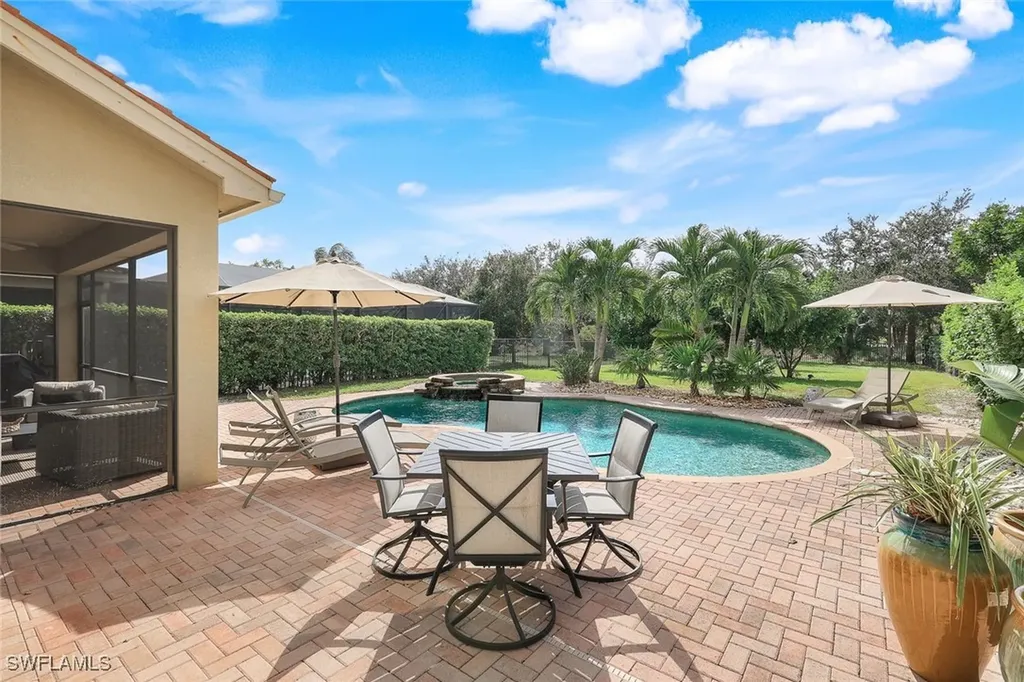 6480 Marbella Drive Naples FL 34105