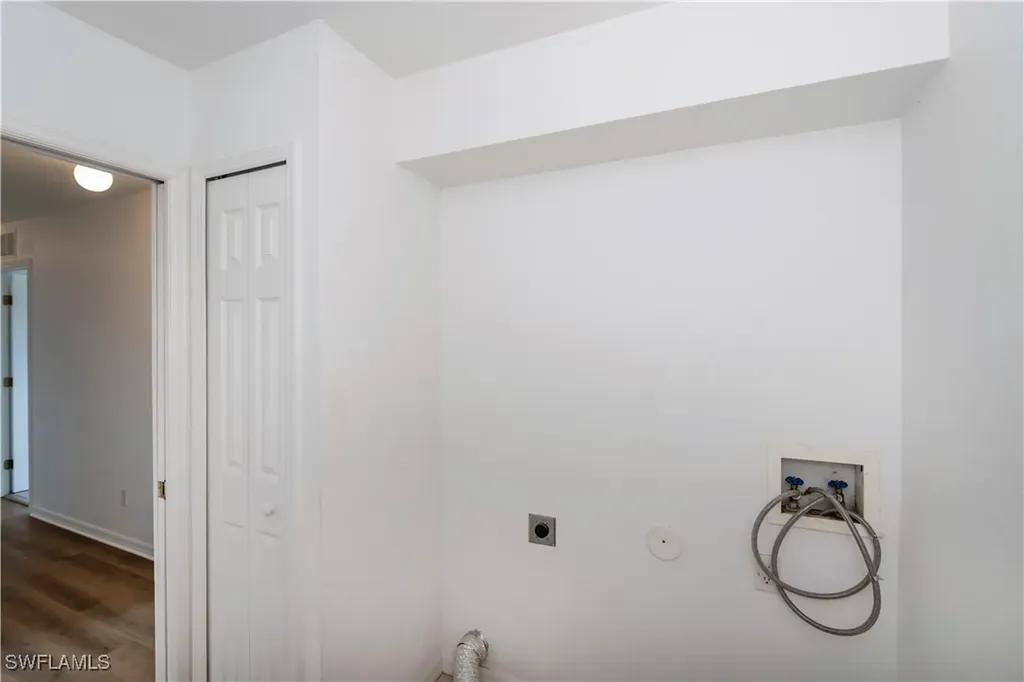 4219 NW 33rd Lane Cape Coral FL 33993