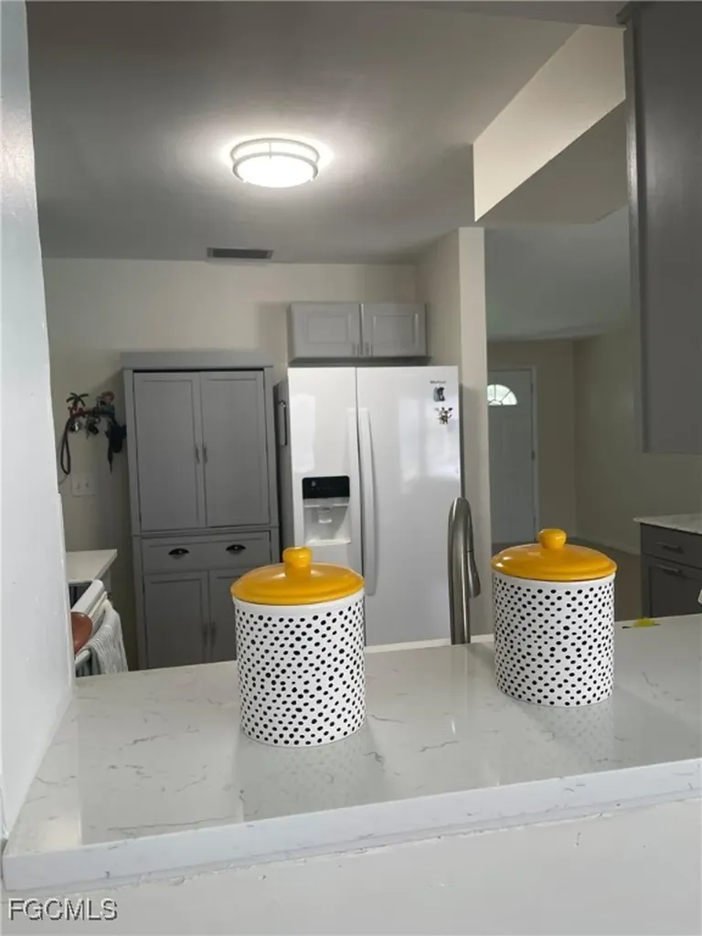 2705 SE 17th Avenue Cape Coral FL 33904